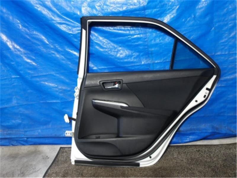 Rear Right Door Assembly TOYOTA Camry 2011 DAA-AVV50 - Image 2